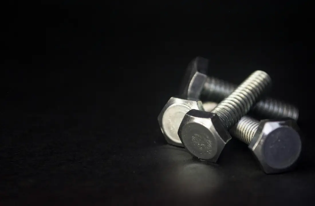 Thread Rolling & Threading Shop detail